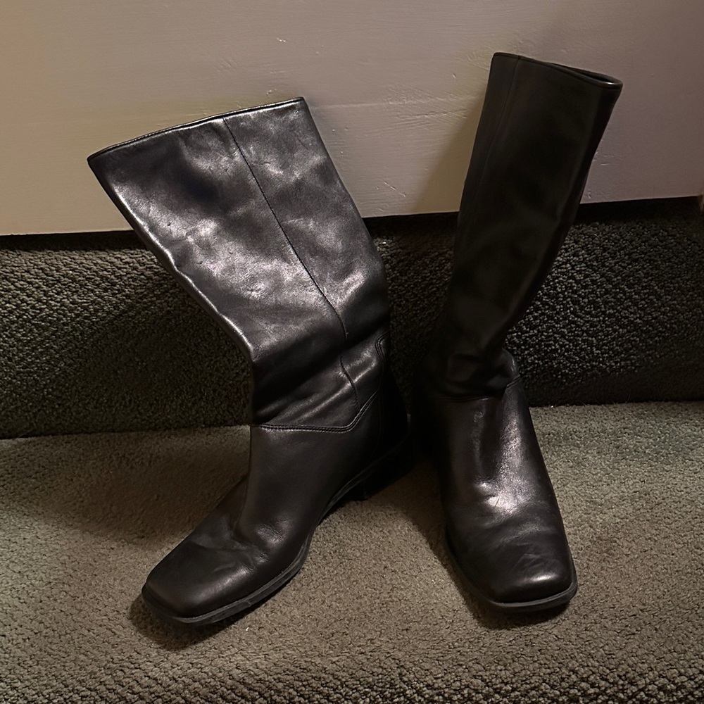 Naturalizer Black Leather Mid-Calf Heeled Boots